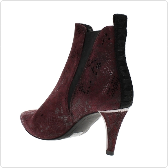 DKNY New Alani Booties Garnet Red Leather Slip On Snake Print Heel Size 7.5 - Picture 6 of 16